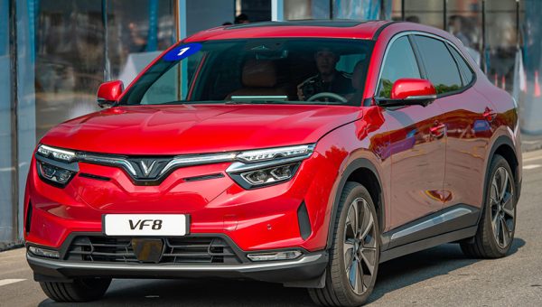 Giá lăn bánh VinFast VF 8 tại Đà Nẵng và trả góp tháng 9/2026