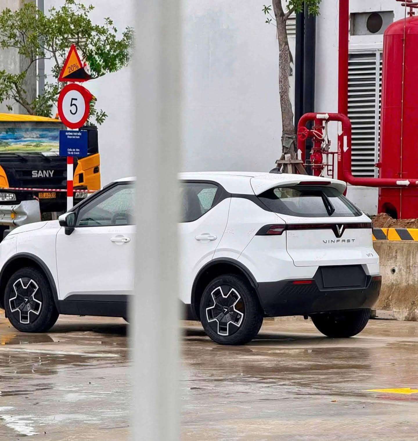 Thiết kế đuôi xe trong bộ ảnh