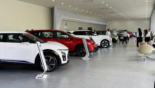 Không gian trưng bày xe tại VinFast Phan Trọng Tuệ Nguyễn Hữu Thọ, Đà Nẵng