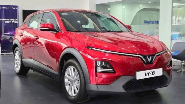 Tầm 600 triệu mua xe nào? VF6, Omoda C5, Jaecoo J5 EV hay BYD Atto 2?